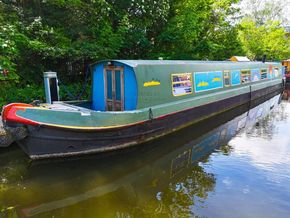 Narrowboat 57ft Cruiser Stern  - Exterior