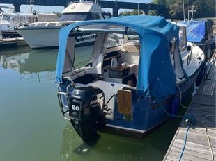 Hardy 20 Pilot with 60hp Command Thrust
