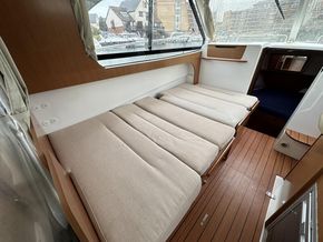 2009 Beneteau Antares 8 21