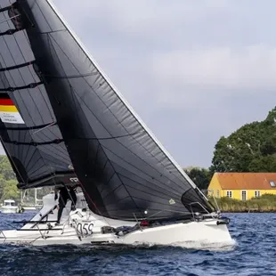 2020 Beneteau First 27 Se