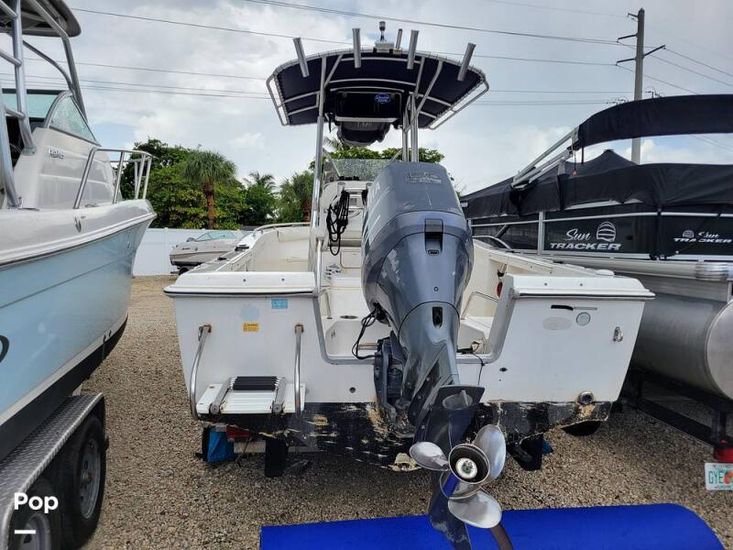 2006 Sea Hunt triton 212