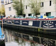 Beth: 57ft Trad Stern with permanent mooring at New Islington