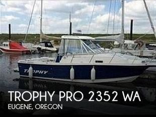 2006 Trophy Pro 2352 WA