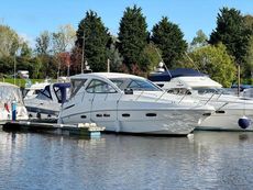 2009 Sealine SC38