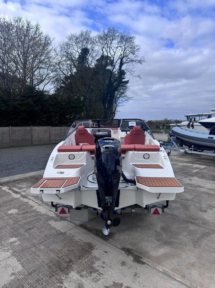 Okiboats Barracuda 585 DC