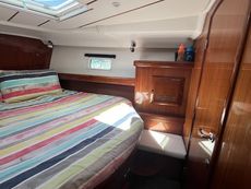 Exceptional condition Beneteau Oceanis 423 - Two Cabins