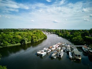 Converted navigable Dutch Barge, Isleworth, TW7