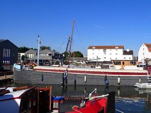 27m Humber Barge on residential mooring in Woodbridge, Suffolk