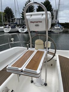 Beautifully maintained Dufour 32 Classic wheel steering shoal draft