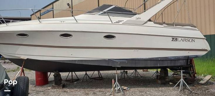 1997 Larson 310 cabrio