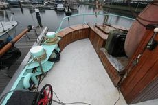 life aboard barge type clipper 