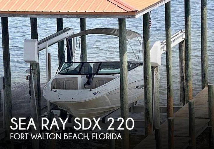 2017 Sea Ray 220 sdx