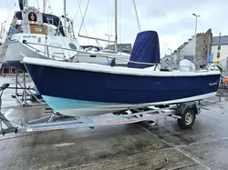 2017 Westport Marine Pilot 6 Open