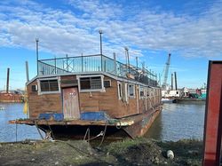 Unique Houseboat Opportunity