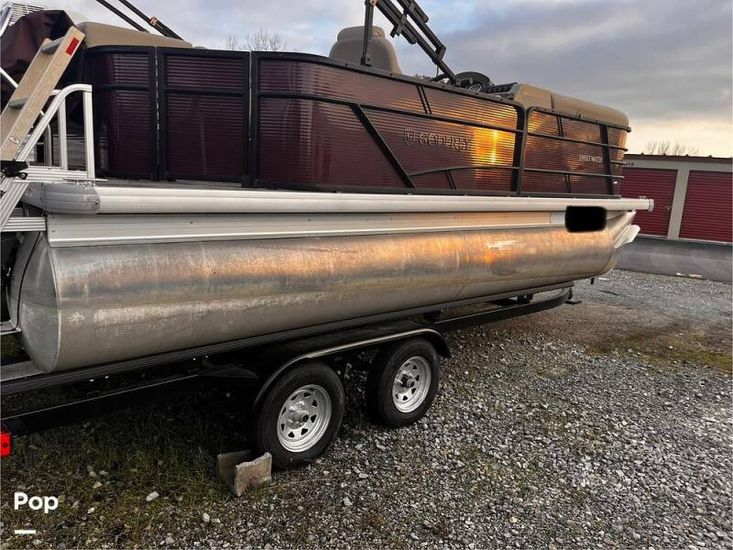 2022 Sweetwater 2086