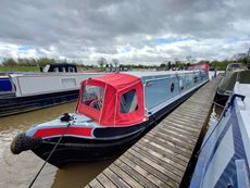 60ft 2018 Cruiser Stern Narrowboat built by Collingwood Boats