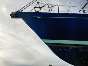 Royal Huisman Custom 50 - Bow