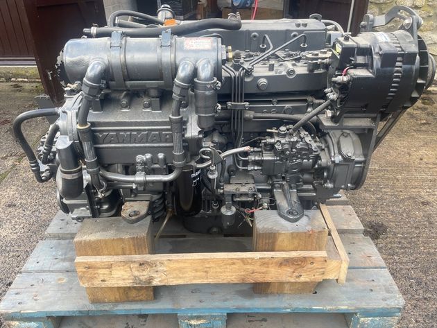 Yanmar 4LHA-HTP 160hp Marine Engine & Gearbox Package