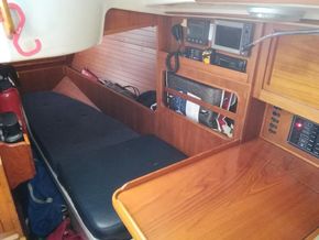 Quarter berth and nav equipment