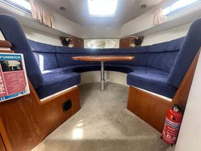 Hardy Seawings 305 HT - Saloon