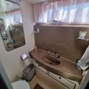 Ensuite off Stateroom