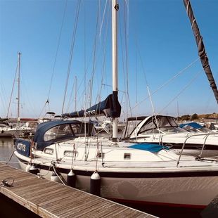 1981 Westerly Konsort 29 (Twin Keel)