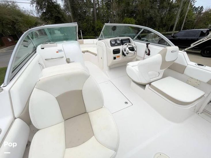 2019 Robalo r 227