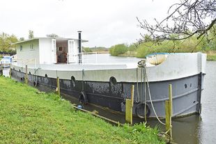 75ft x 15ft Barge Based Houseboat