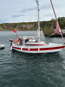 Pegasus 700 bilge keel yacht