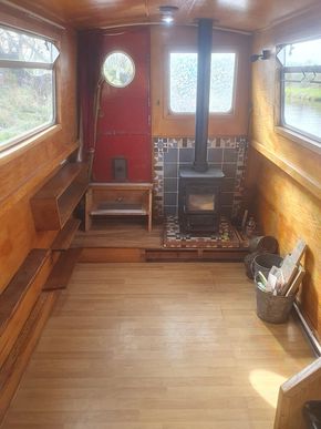 Saloon towards bow
