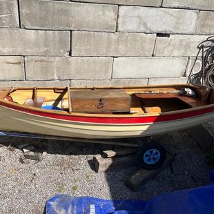 DINGHY/ Andrew Wolstenholme/ 11ft clinker plywood hull, oars & trolley