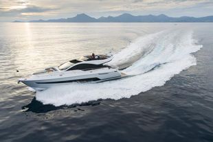2025 Fairline Phantom 65