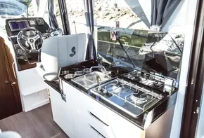 Beneteau Antares 9 OB for sale with BJ Marine