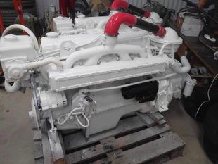 2x FORD 590E Diesel Engines