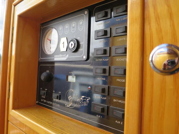 Sea Otter Narrowboats 31 Cruiser Stern for sale UK, Sea Otter