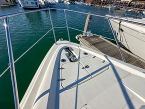 2001 Sealine F43 14