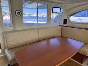 2014 Leopard 44 23