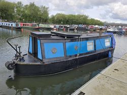 Historic Narrow Boat 30'
