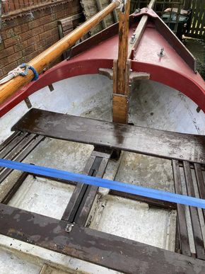 Foredeck and interior without deck boards