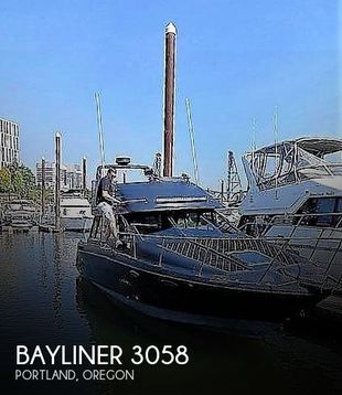 1991 Bayliner 3058 Command Bridge