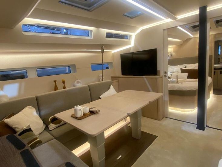 2025 Jeanneau 55