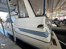 1986 Sea Ray 410 AFt Cabin