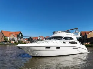 Sealine F37