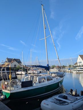 Port Solent Marina pontoon secure protected berth likely transferable to new owner