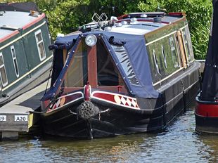 60ft Semi-Trad Stern Narrowboat by Braidbar
