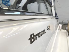 Broom 42CL - Port Side Deck