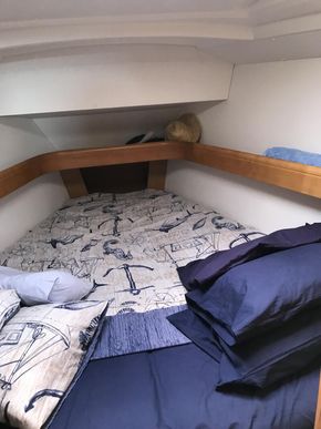 2010 Jeanneau Sun Odyssey 42i 13