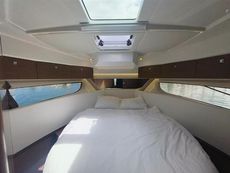 2021 Jeanneau Merry Fisher 1095  Flybridge