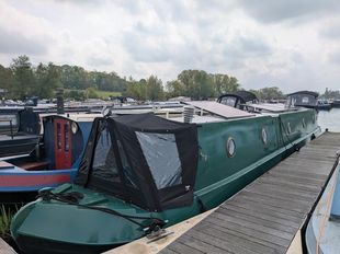 Lorien 50' narrow - totally off grid! must see!