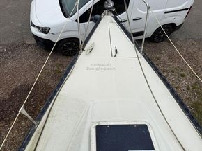 Jouet 680 Cruiser - Foredeck